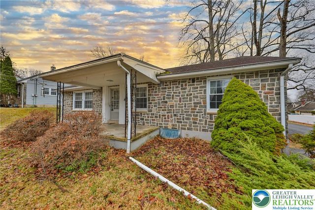 2440 South Fountain Street, Allentown City, PA 18103