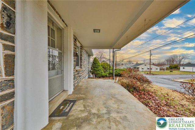 2440 South Fountain Street, Allentown City, PA 18103