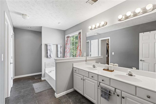 643 Ives Way NW, Lilburn, GA 30047