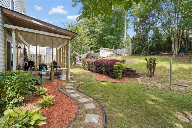 643 Ives Way NW, Lilburn, GA 30047