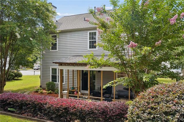 643 Ives Way NW, Lilburn, GA 30047