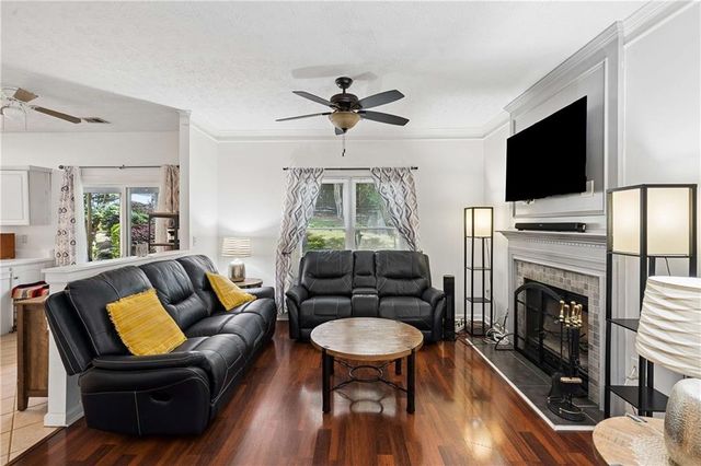 643 Ives Way NW, Lilburn, GA 30047