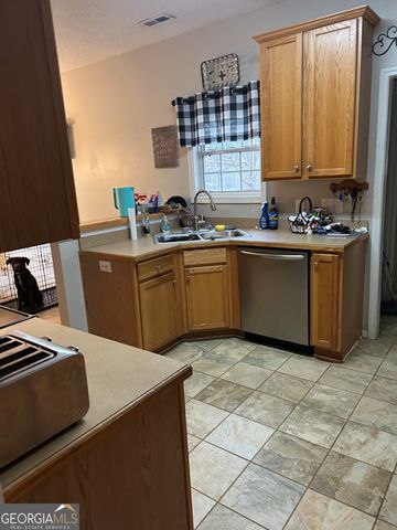 55 Rock Mill Court, Senoia, GA 30276