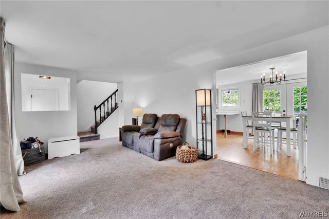 210 Woodcrest Drive, West Seneca, NY 14220