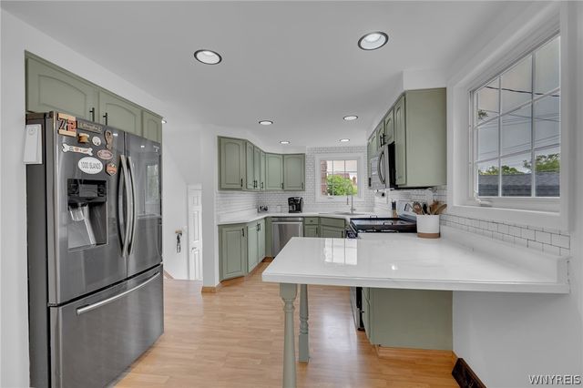 210 Woodcrest Drive, West Seneca, NY 14220
