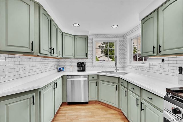 210 Woodcrest Drive, West Seneca, NY 14220