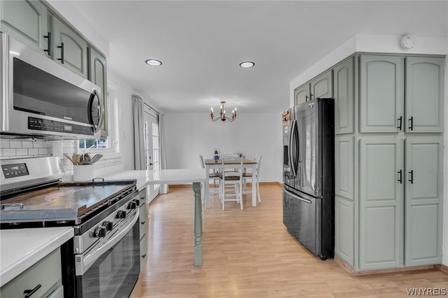 210 Woodcrest Drive, West Seneca, NY 14220