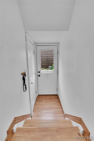 210 Woodcrest Drive, West Seneca, NY 14220