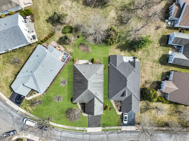 8 Bellflower Drive, Lakewood, NJ 08701