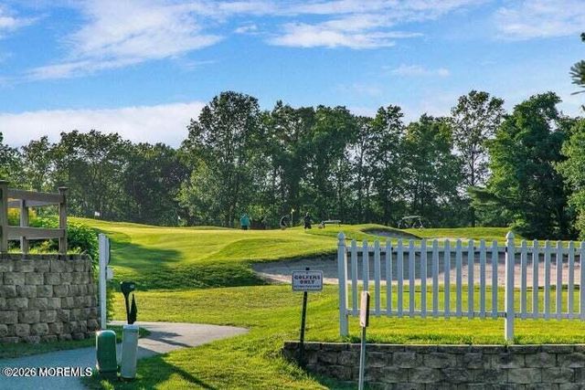 8 Bellflower Drive, Lakewood, NJ 08701