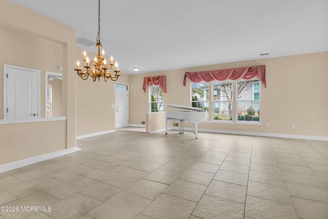 8 Bellflower Drive, Lakewood, NJ 08701