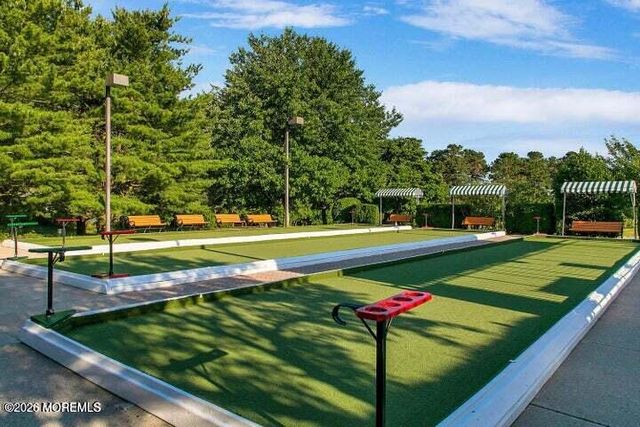 8 Bellflower Drive, Lakewood, NJ 08701