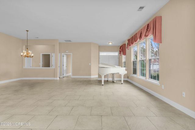 8 Bellflower Drive, Lakewood, NJ 08701