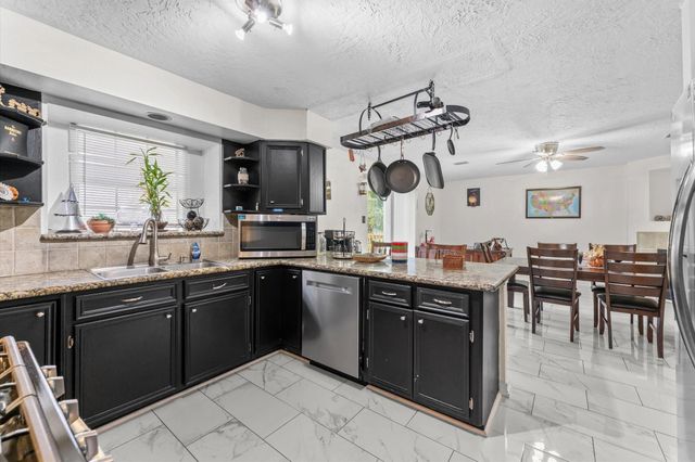 228 April Waters Drive W, Conroe, TX 77356