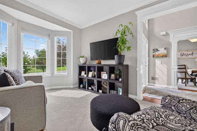 953 Westlake Avenue, Oxford Charter Township, MI 48371