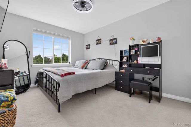 953 Westlake Avenue, Oxford Charter Township, MI 48371