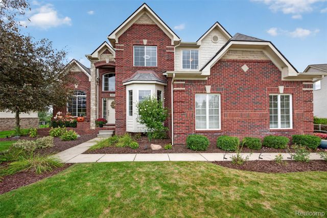 953 Westlake Avenue, Oxford Charter Township, MI 48371