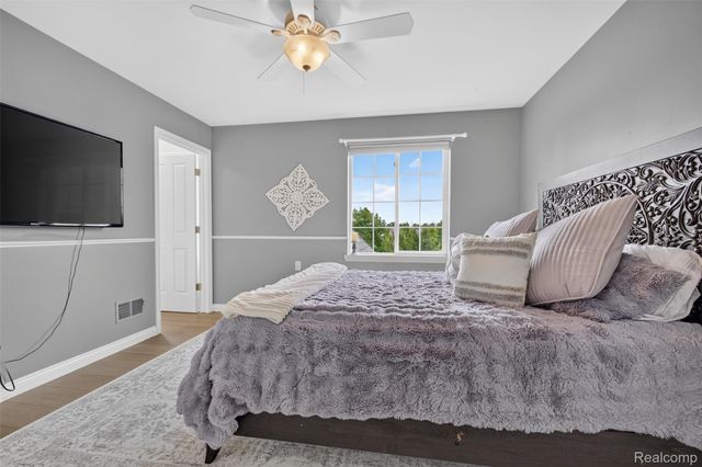 953 Westlake Avenue, Oxford Charter Township, MI 48371