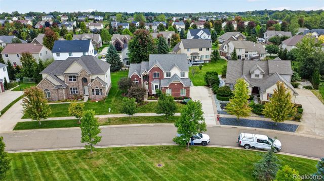 953 Westlake Avenue, Oxford Charter Township, MI 48371