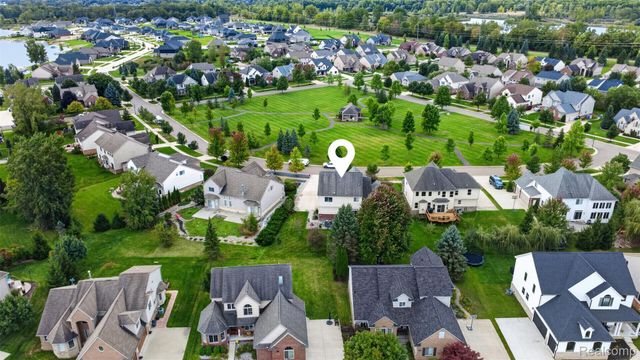 953 Westlake Avenue, Oxford Charter Township, MI 48371