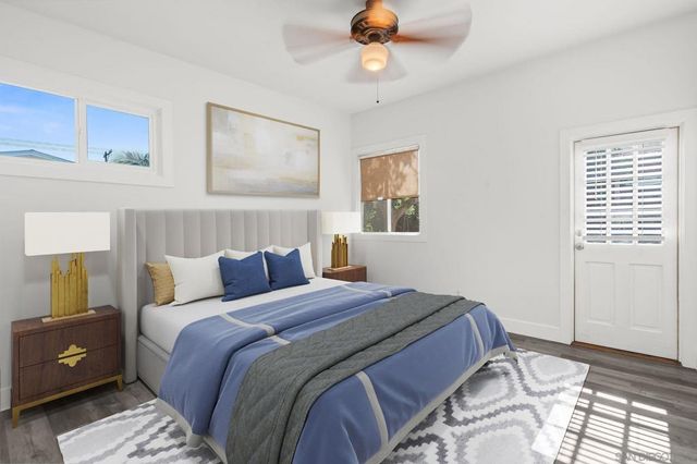 1422 6th Street, Coronado, CA 92118