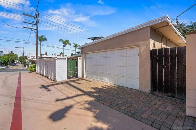 1422 6th Street, Coronado, CA 92118