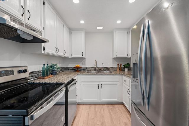 238 Mavis Dr, Pleasanton, CA 94566