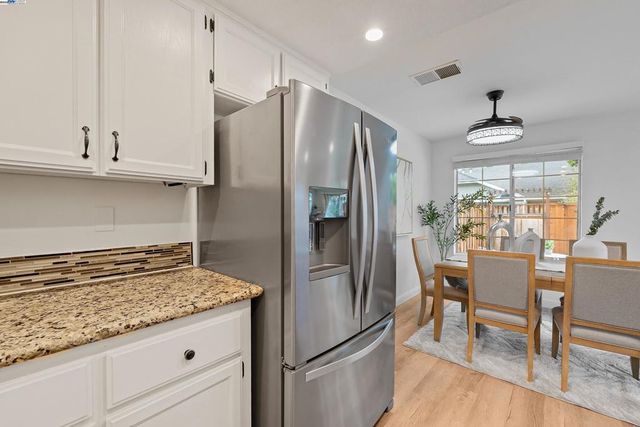 238 Mavis Dr, Pleasanton, CA 94566