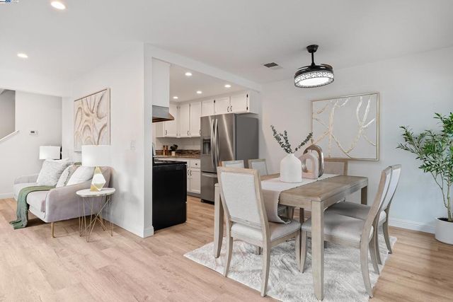 238 Mavis Dr, Pleasanton, CA 94566