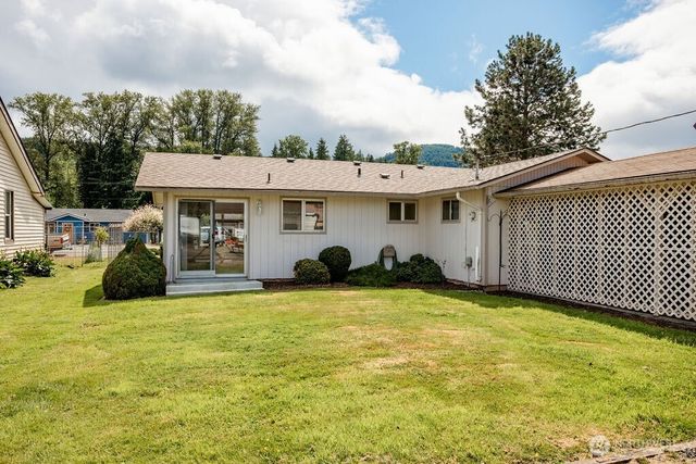 507 Morse Street, Ryderwood, WA 98581