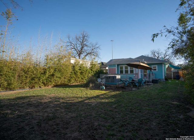 415 Florida, San Antonio, TX 78210