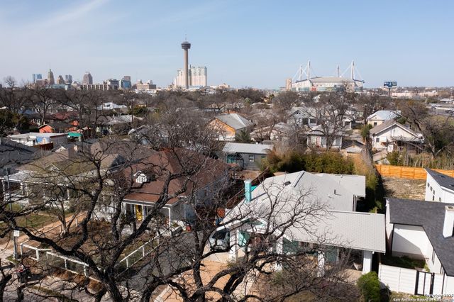 415 Florida, San Antonio, TX 78210