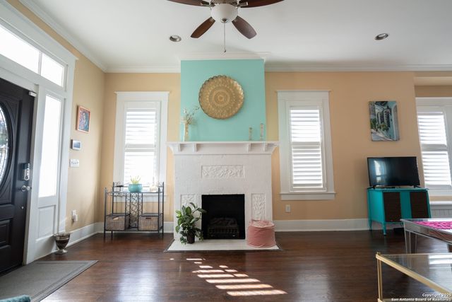 415 Florida, San Antonio, TX 78210