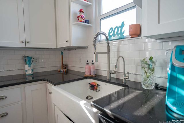 415 Florida, San Antonio, TX 78210