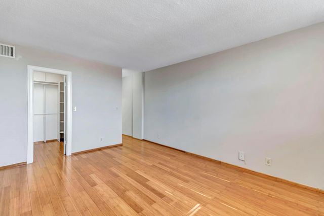 3199 S Ocean Dr 406, Hallandale Beach, FL 33009