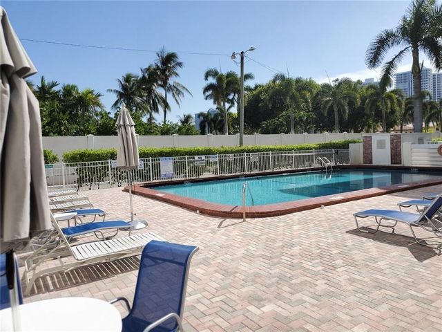 3199 S Ocean Dr 406, Hallandale Beach, FL 33009