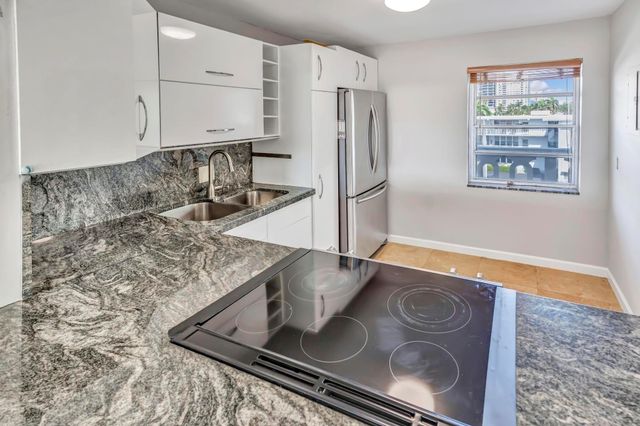 3199 S Ocean Dr 406, Hallandale Beach, FL 33009