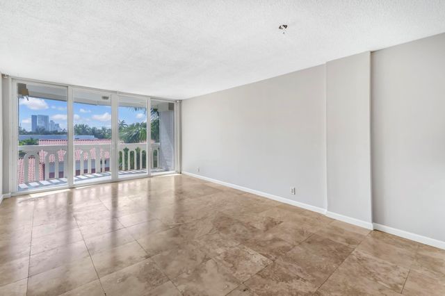 3199 S Ocean Dr 406, Hallandale Beach, FL 33009