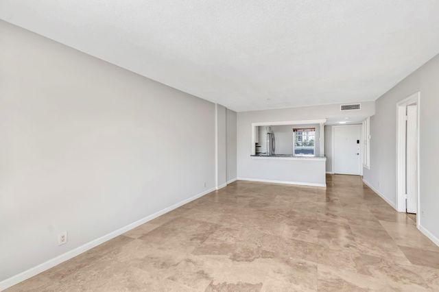 3199 S Ocean Dr 406, Hallandale Beach, FL 33009