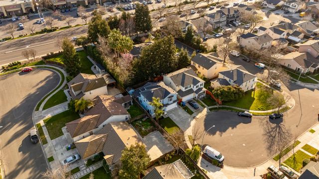 2352 Hidden Springs Ct, Turlock, CA 95382