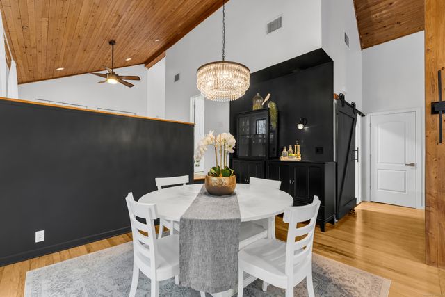 286 Weatherly Trail, Guilford, CT 06437