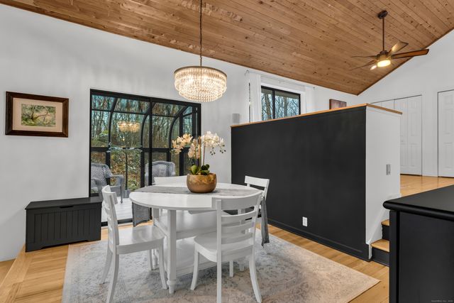 286 Weatherly Trail, Guilford, CT 06437