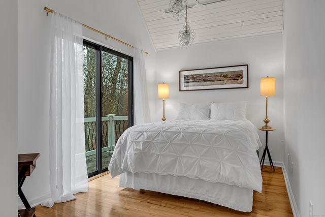 286 Weatherly Trail, Guilford, CT 06437