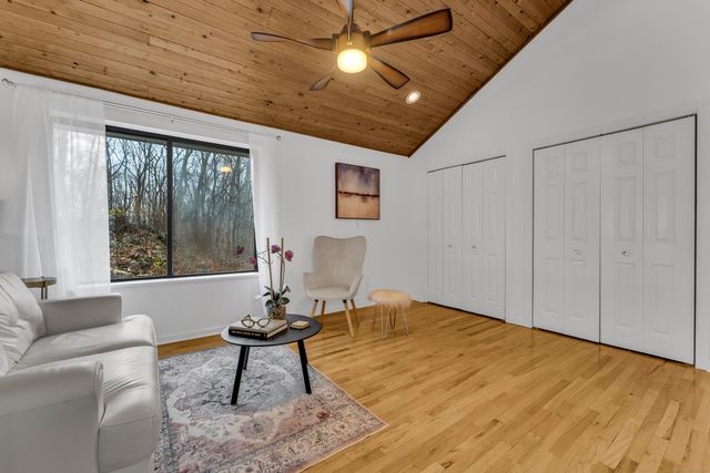 286 Weatherly Trail, Guilford, CT 06437