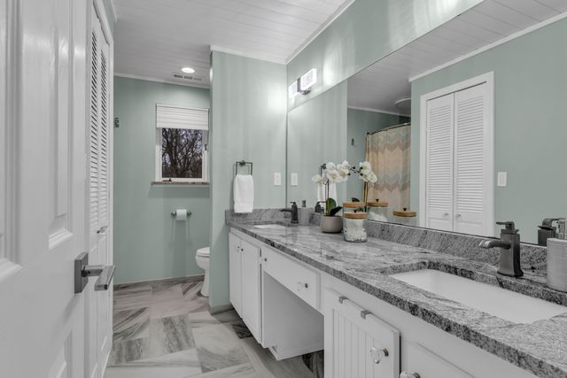 286 Weatherly Trail, Guilford, CT 06437