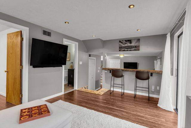 286 Weatherly Trail, Guilford, CT 06437