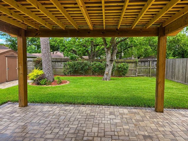 2527 N Spring Drive, Spring, TX 77373
