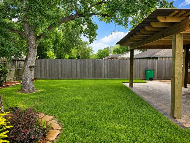 2527 N Spring Drive, Spring, TX 77373
