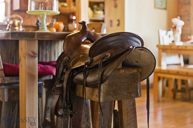 192 Mountain Brook Road, Livingston, MT 59047