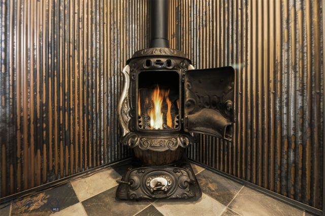 192 Mountain Brook Road, Livingston, MT 59047